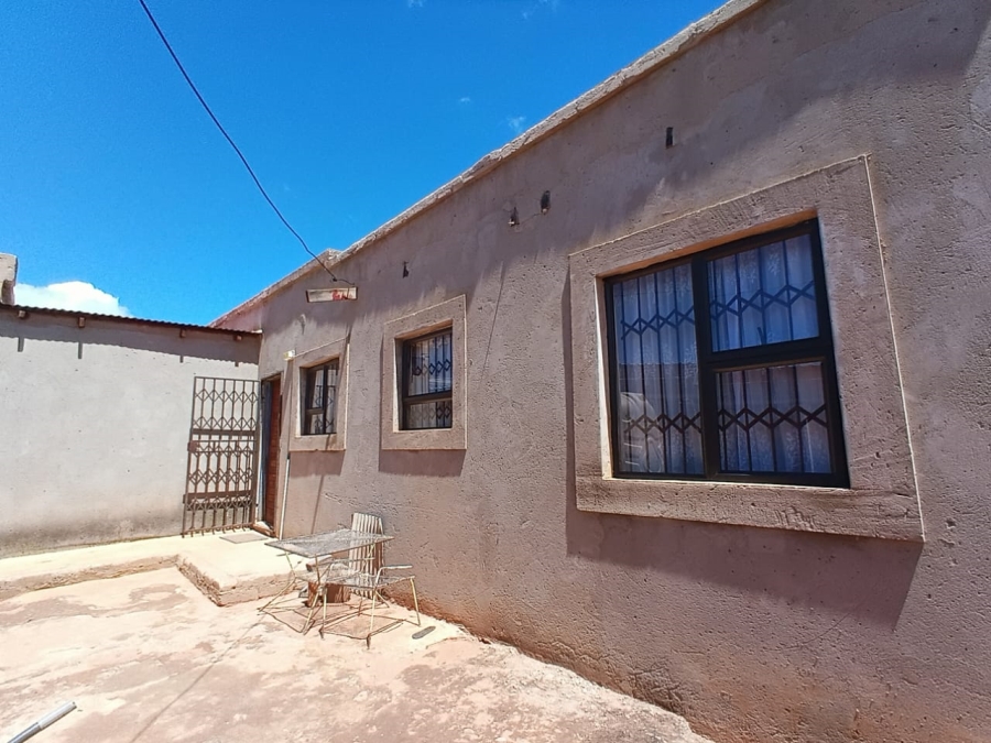 4 Bedroom Property for Sale in Tswelelang North West